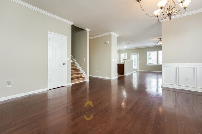Building Photo - 4 Bedroom, 3 Bath Townhome in Grand Oaks Plantation of West Ashley
