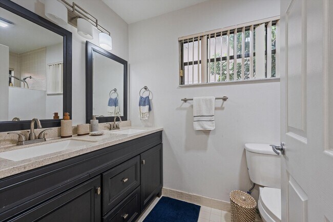 Building Photo - 1769 Harborside Cir