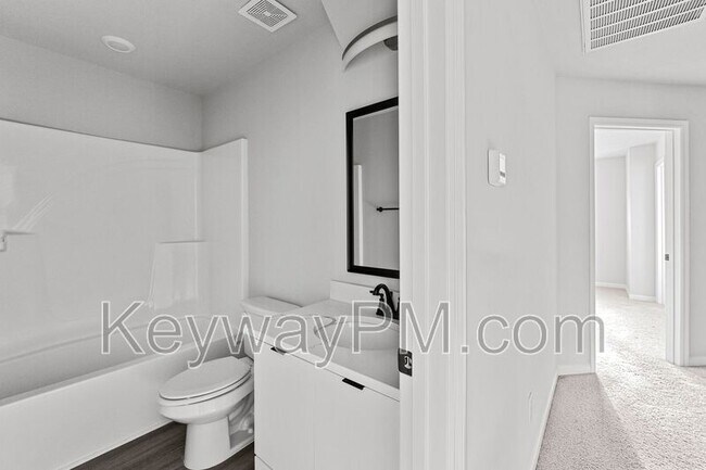 Building Photo - 847 Felix Way