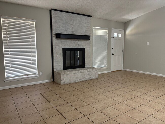 Building Photo - 4301 Lubbock Ave