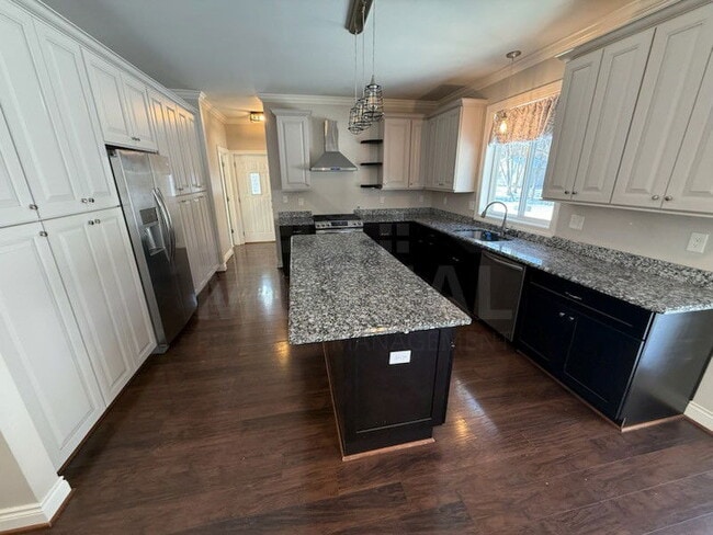 Building Photo - 16135 Henry Ruff Rd