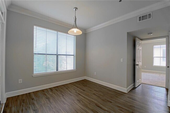 Building Photo - 3777 Peachtree Rd NE