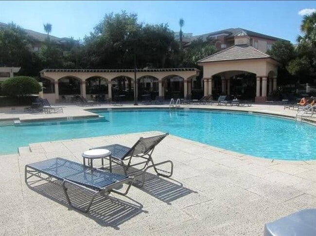 Building Photo - 804 Normandy Trace Rd