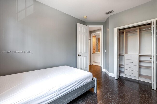 Building Photo - 4011 194th Trl
