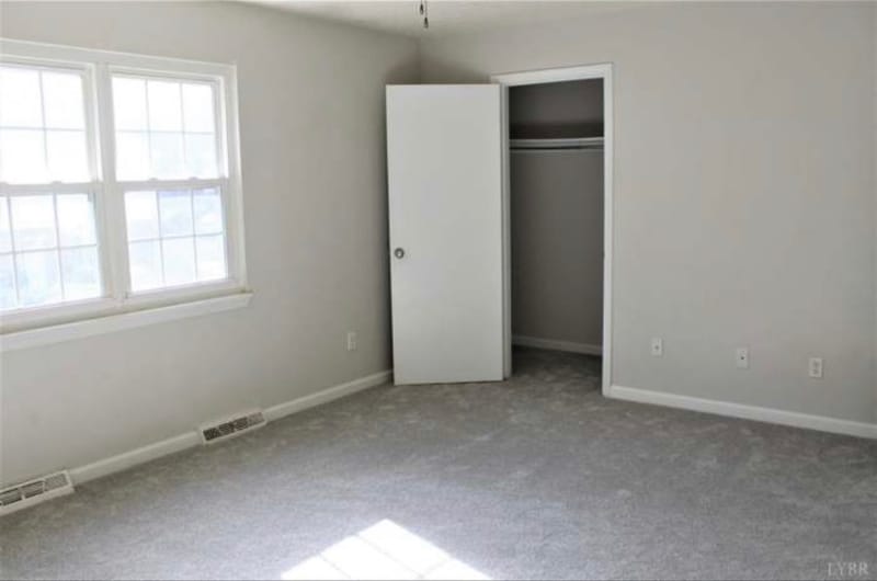 Building Photo - 8022 Timberlake Rd