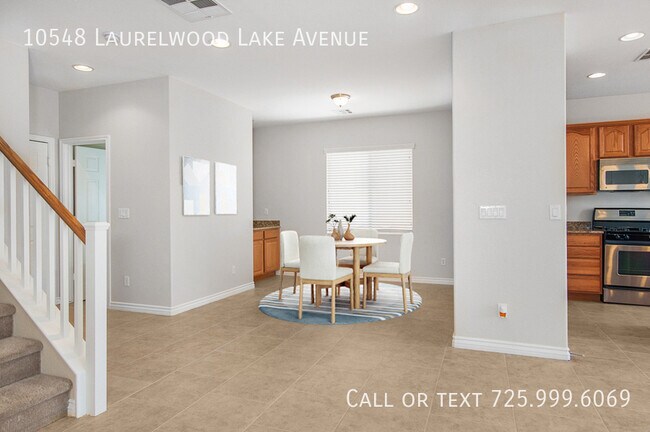 Primary Photo - 10548 Laurelwood Lake Ave