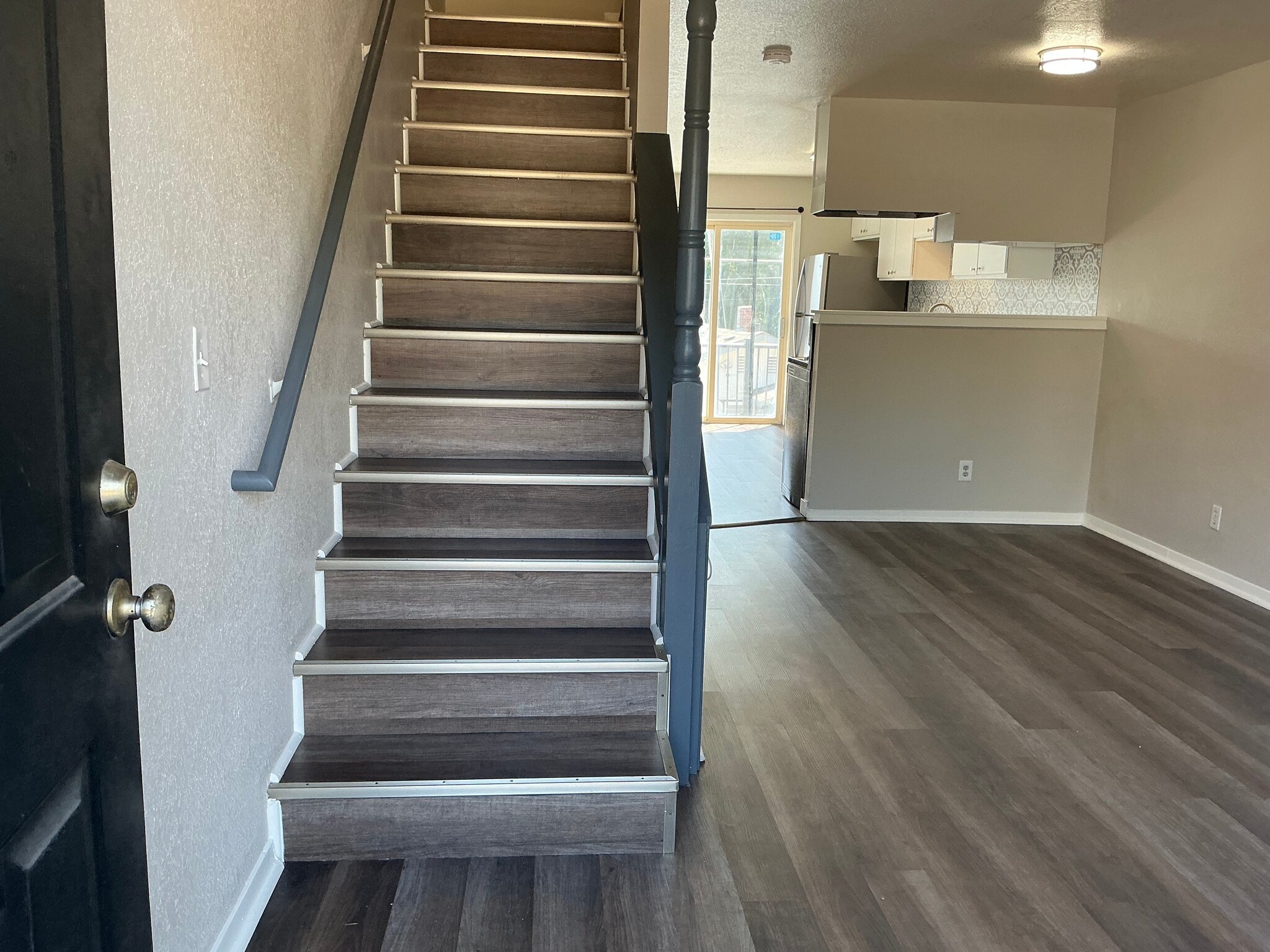 Building Photo - 922 Plumas St