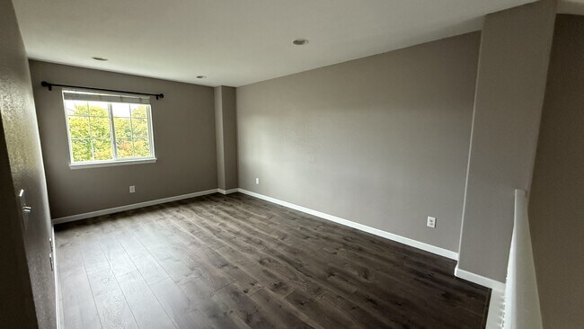 Building Photo - 7434 Grady Cir