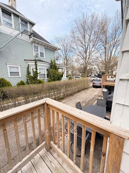 Building Photo - 176 Park Ave