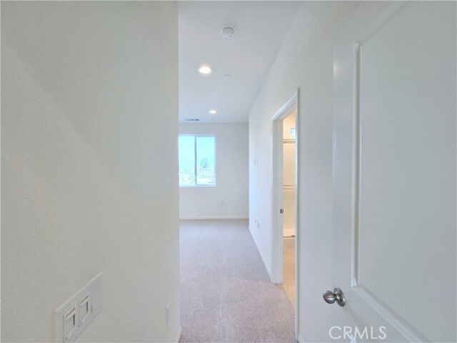 Building Photo - 2420 E Lincoln Ave