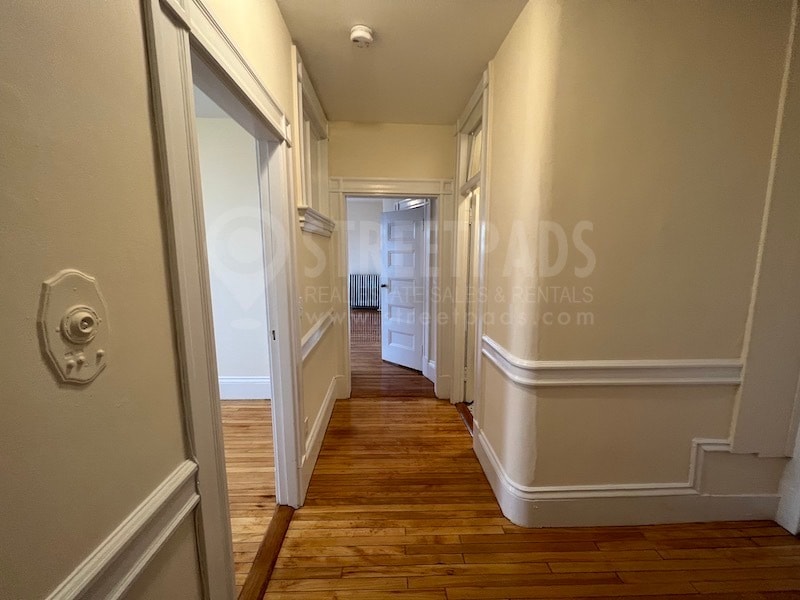 Building Photo - 2 Ware St