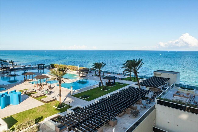 Building Photo - 1830 S Ocean Dr