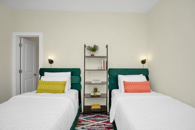 Building Photo - 4608 Nett St