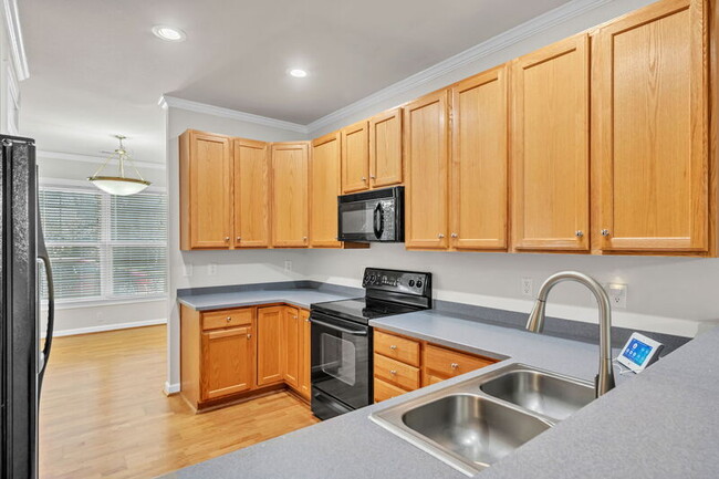 Building Photo - 2019 Soundings Cres Ct