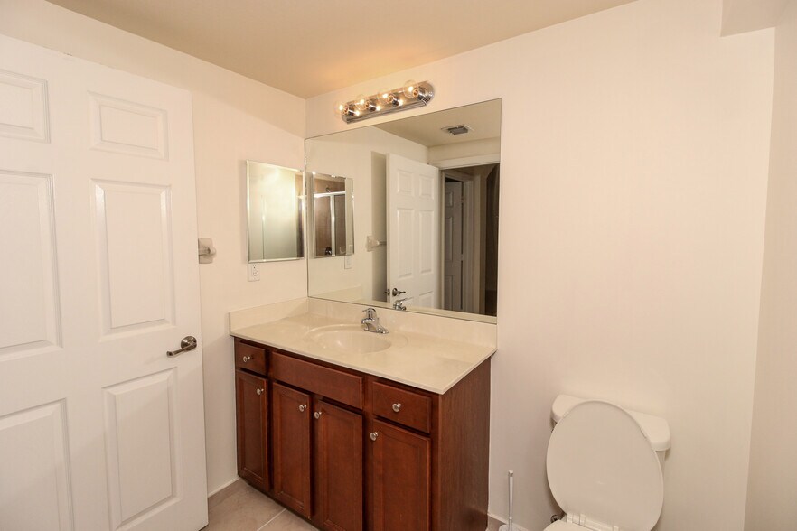 Building Photo - 9362 SW 171st Ave