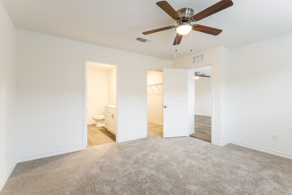 Building Photo - 10315 Monte Carmel Pl