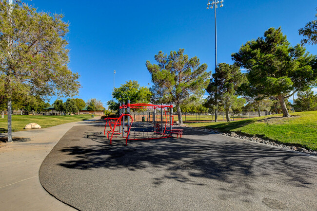 Building Photo - 706 Eros Ct