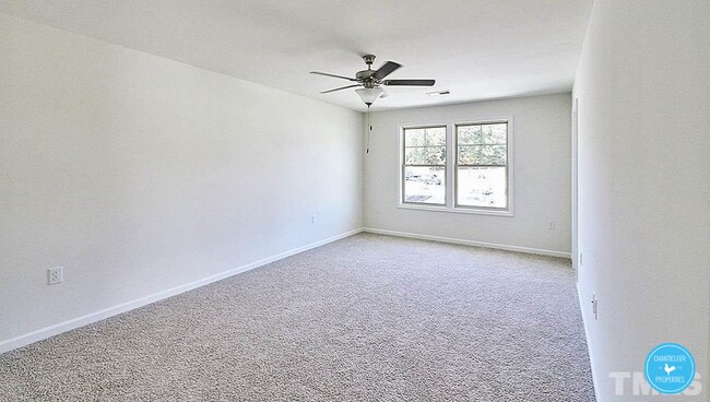 Building Photo - 1028 Navigon Dr