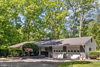Building Photo - 3418 Annandale Rd