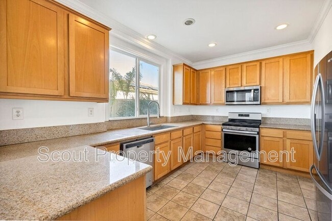 Building Photo - 33554 Cedar Creek Ln