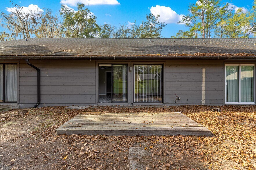 Building Photo - 4151 SE 22nd Ave