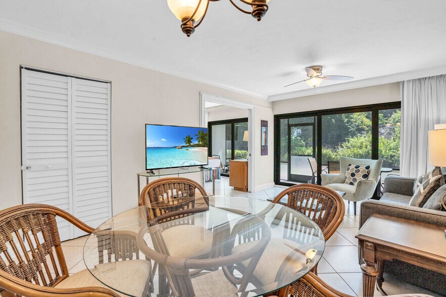 Building Photo - 600 Neapolitan Way