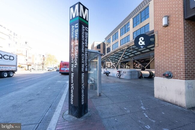 Building Photo - 2120 Vermont Ave NW