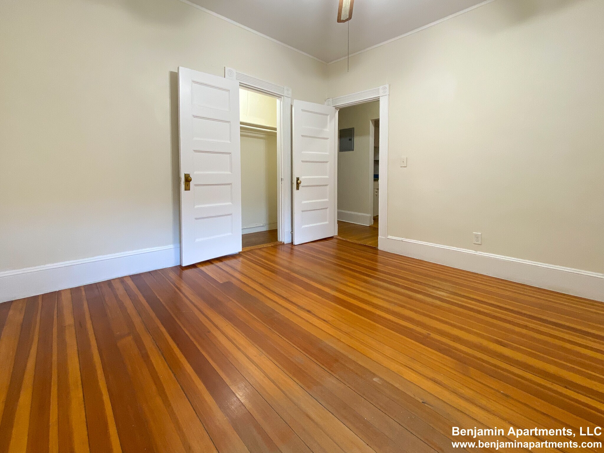 Building Photo - 1583 Beacon St