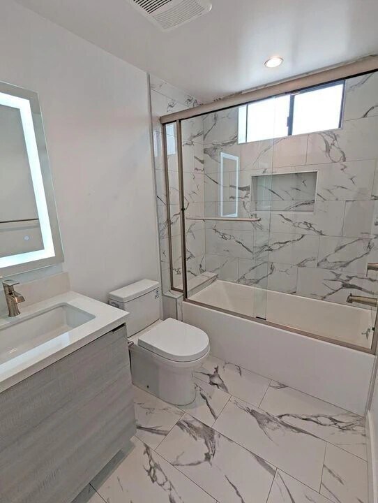 Building Photo - 338 Mariposa Ave