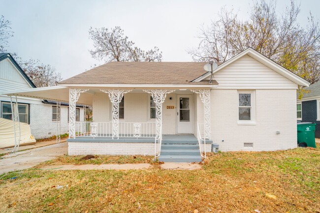 Primary Photo - Newly Remodel 2bd Home