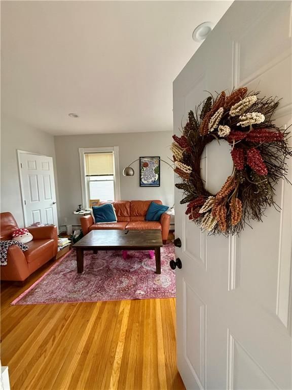 Building Photo - 57 Robin St