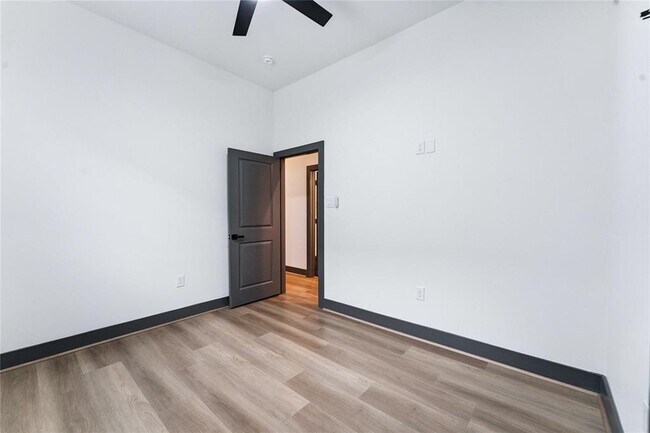 Building Photo - 7038 Smilax St