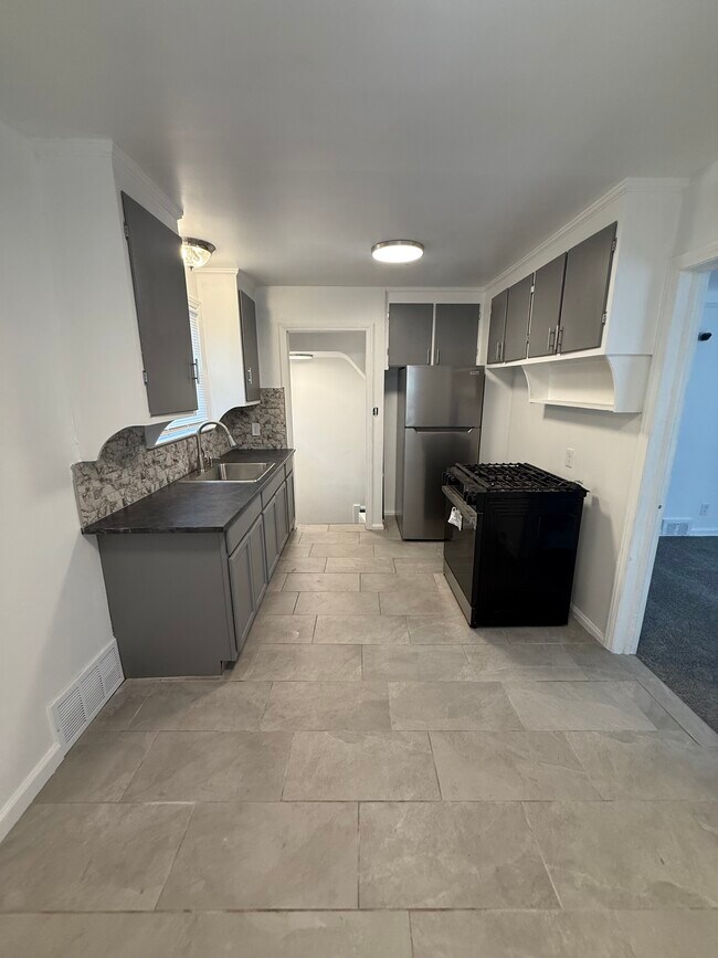 Building Photo - 16083 Manning St