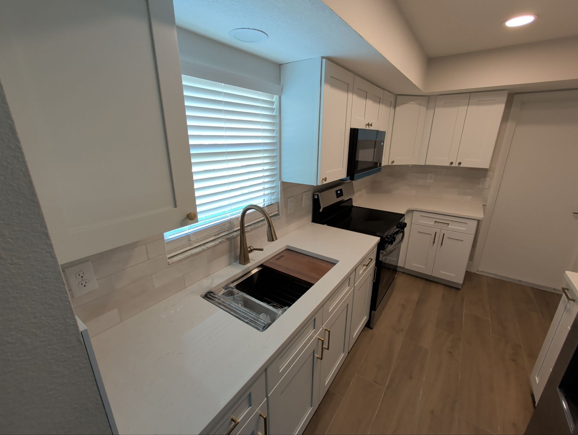 Building Photo - 7 Chinaberry Cir