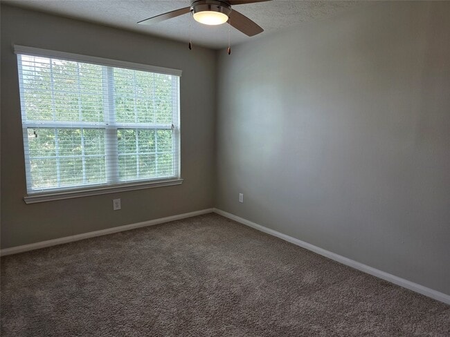 Building Photo - 10910 Brittan Leaf Ln