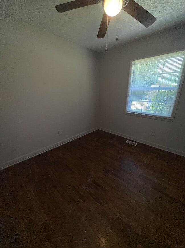 Building Photo - 5020 Shirley Ann Dr