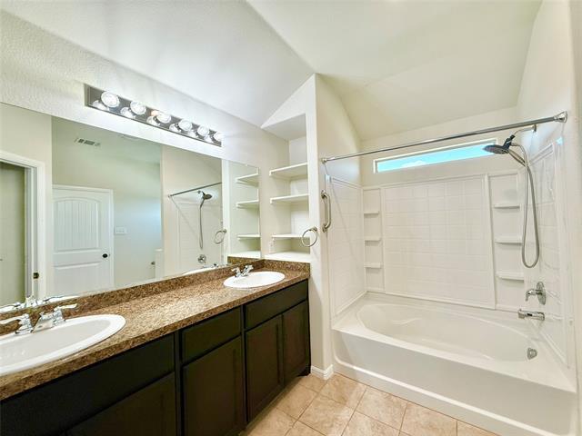 Building Photo - 240 Crowfoot Dr