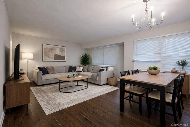 Building Photo - 7-7 Lambert Ave