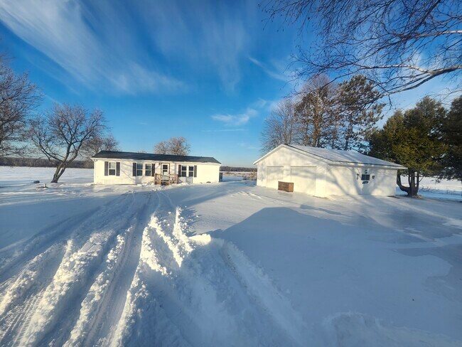 Building Photo - W8726 WI-64