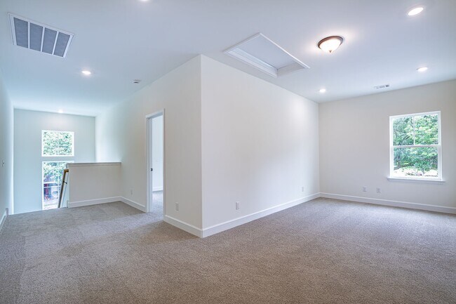 Building Photo - Newly Built Lowcountry Townhome