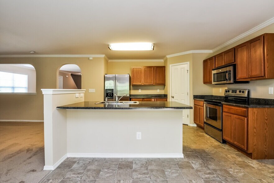 Building Photo - 3121 Varcroft Rd
