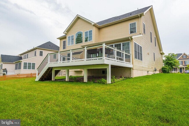 Building Photo - 41256 Lenah Point Dr