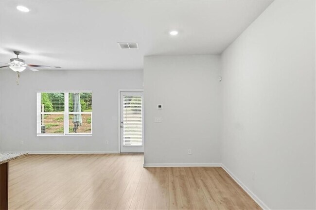Building Photo - 4526 Fillmore Trl SW