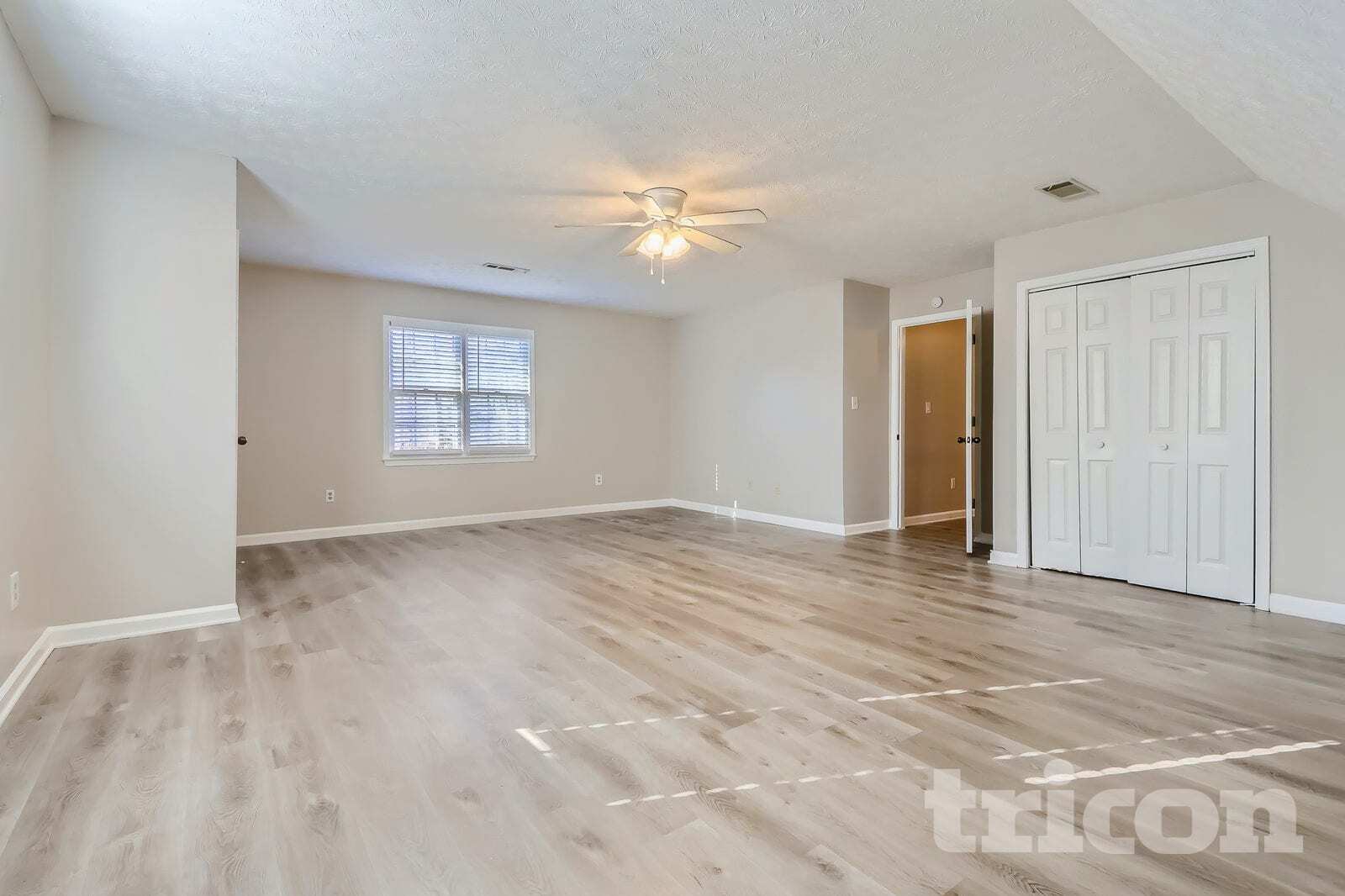 Building Photo - 530 N Oakland Cir