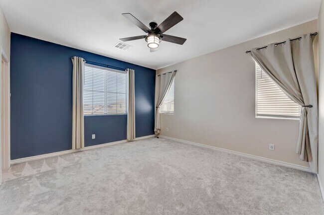 Building Photo - 4136 Midnight Crest Ave