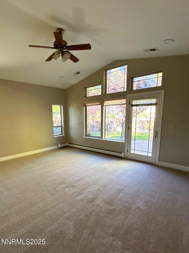 Building Photo - 3140 Scarlet Oaks Ct