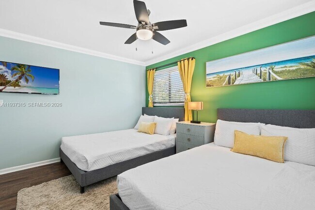 Building Photo - 223 SE 8th St