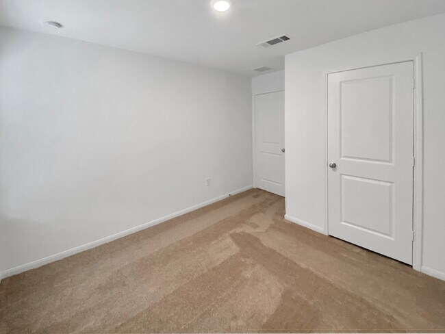 Building Photo - 11602 Braemar Village Dr