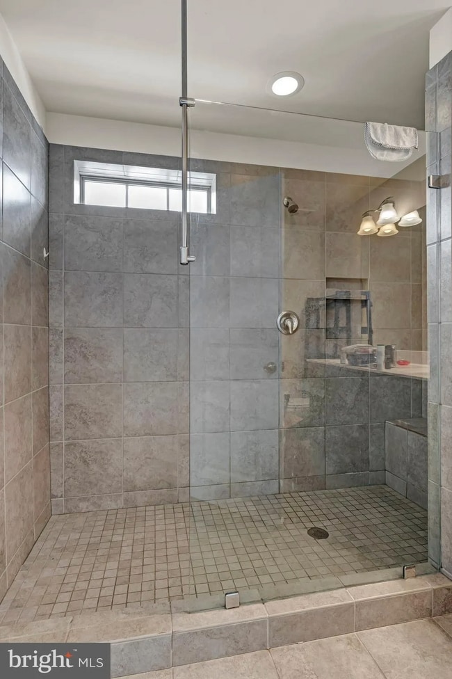 Building Photo - 9707 Smithview Pl