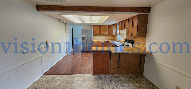 Building Photo - 2965 W Market St